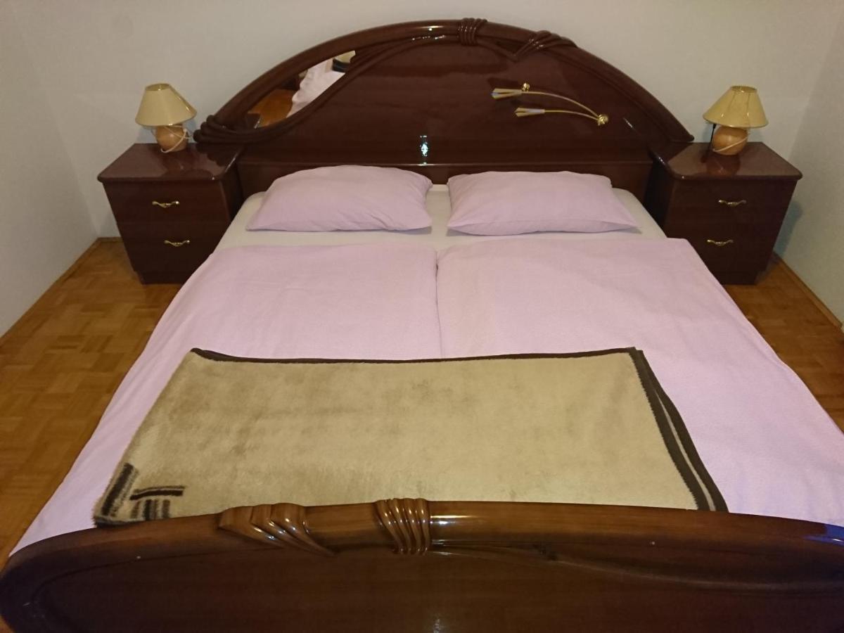 Bed and Breakfast Sobe Janez Križe Exteriér fotografie